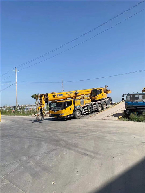 临翔区吊车作业时，可能会产生哪些额外收费项目？