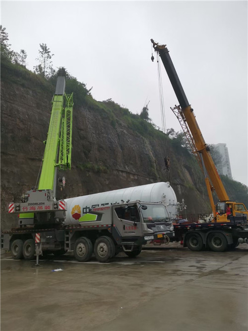 临翔区“不怕风雨冻”—— 吊车的 “恶劣环境适应” 技术